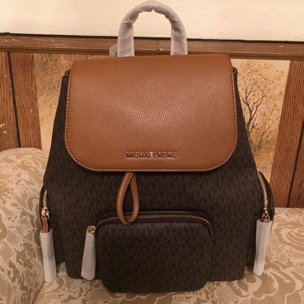 NWT Michael Kors Abbey Cargo Backpack Brown/Acorn - Picture 7 of 11